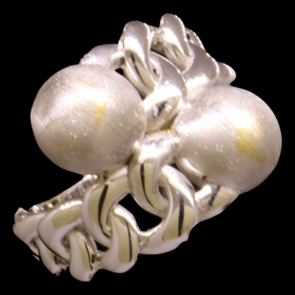 18K White Gold Ring